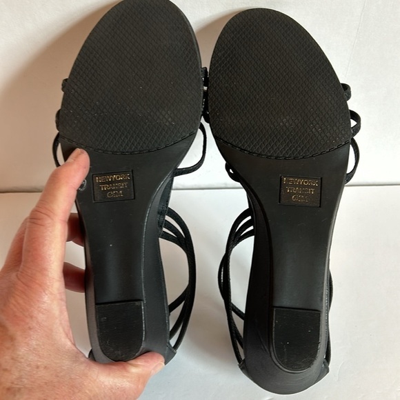 New York Transit Black Strappy Wedge Sandals Women’s Size 6 1/2 M - Picture 8 of 8